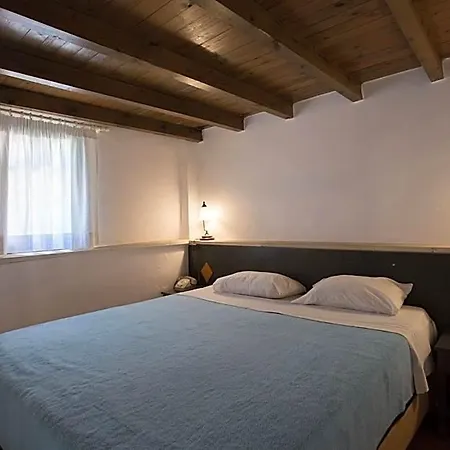 Nostos Apart Otel 3*
