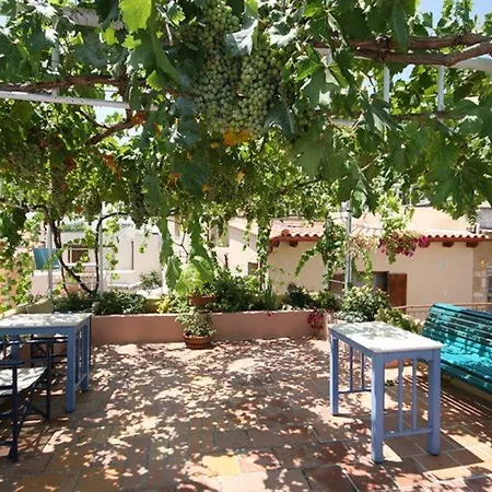 Nostos Apart Otel