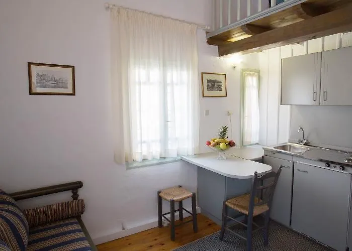 Nostos Apart-hotel 3*