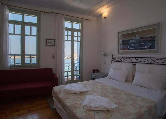 Apart-hotel Nostos 3*