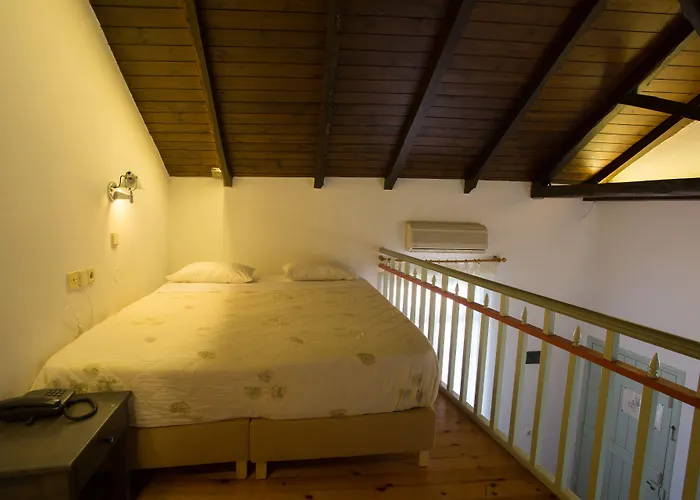 Nostos Apart-hotel 3*