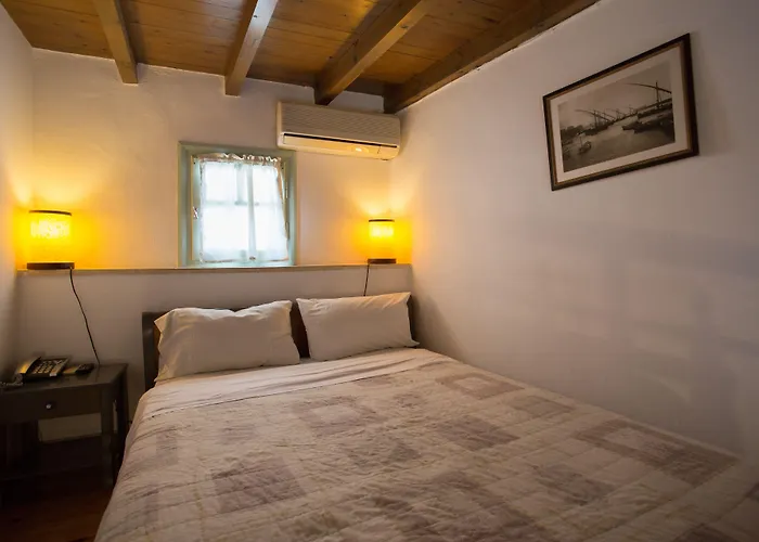 Nostos Aparthotel 3*